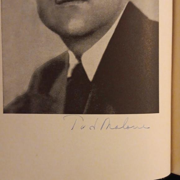 Book - Picture 3 of 8